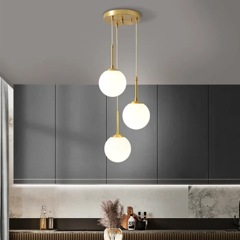 Home Bar Setup - ガラス玉型LEDハンギングランプ,北欧デザイン,室内装飾ライト,ダイニングルーム,レストラン,バー,テーブルに最適です。